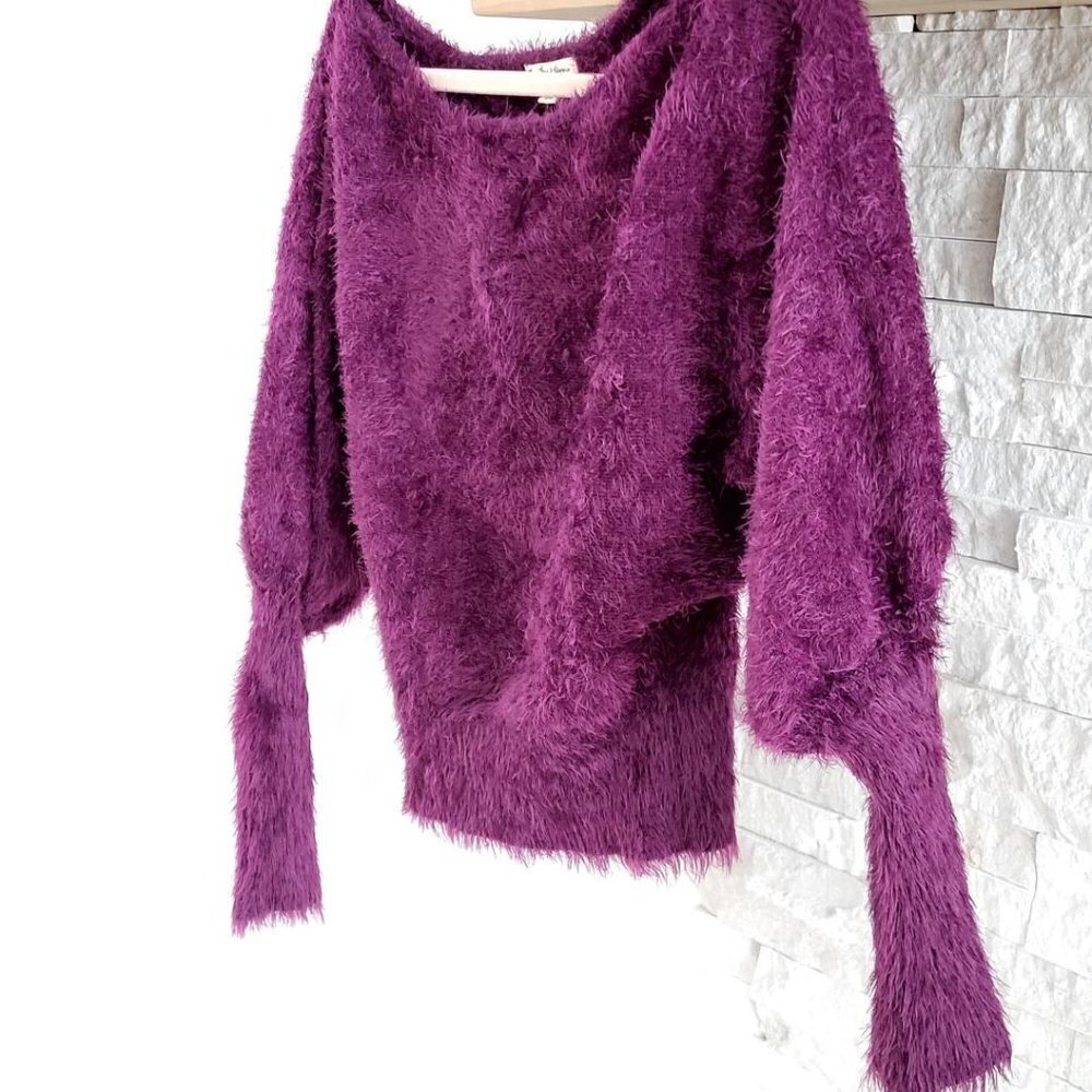 Large Purple Lou Slouchy Sweater. I also have this in black XL. Price is Firm.